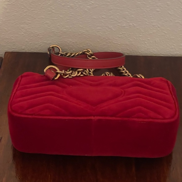 Gucci Marmont Red Crossbody Bag - Picture 9 of 9